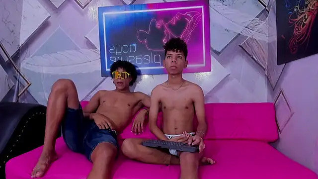 Spicy guys online show from 03-08-26, 12:19