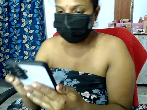 Snapshot of Angel_honeybear_143 chatting on 06-26-26, 10:37 Angel honeybear 143 online show from 06-26-26, 10:37