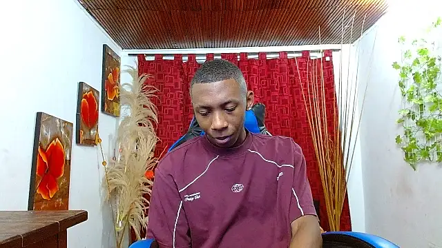 Snapshot of milo018 chatting on 02-23-26, 07:58 milo018 online show from 02-23-26, 07:58