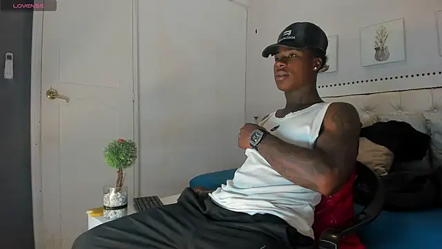 Snapshot of toower_ chatting on 02-25-26, 04:12 toower online show from 02-25-26, 04:12