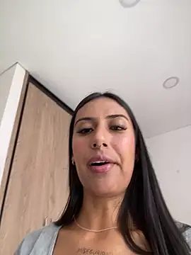 Tifqueen online show from 04-06-26, 05:14