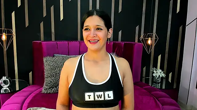 Kendal Lane online show from 04-06-26, 07:48