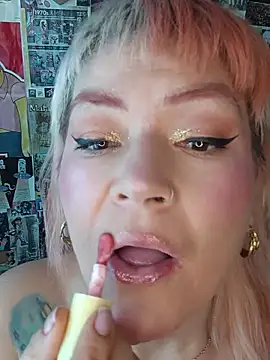 lady polka online show from 02-20-26, 06:21