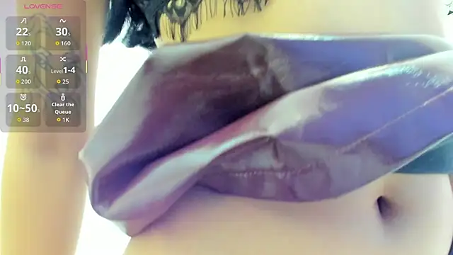 Snapshot of beautydoll18_ chatting on 02-21-26, 10:28 beautydoll18 online show from 02-21-26, 10:28