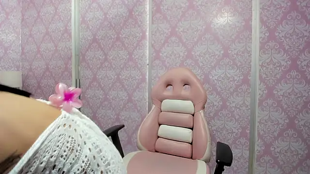 beautydoll18  online show from 06-26-26, 11:27