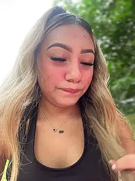 Snapshot of Dulce_Sofi_ chatting on 02-24-26, 03:13 Dulce Sofi online show from 02-24-26, 03:13