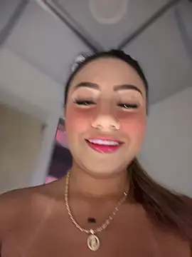 Dulce Sofi  online show from 04-05-26, 10:05