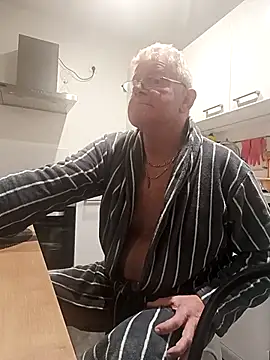 Snapshot of olivbisoumis chatting on 02-21-26, 05:42 olivbisoumis online show from 02-21-26, 05:42