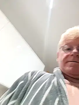 olivbisoumis online show from 03-30-26, 04:25