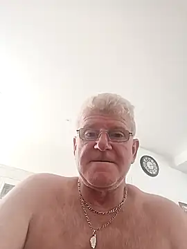 Snapshot of olivbisoumis chatting on 02-19-26, 01:30 olivbisoumis online show from 02-19-26, 01:30