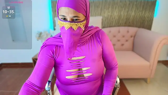 Nadia Privee online show from 02-24-26, 07:15