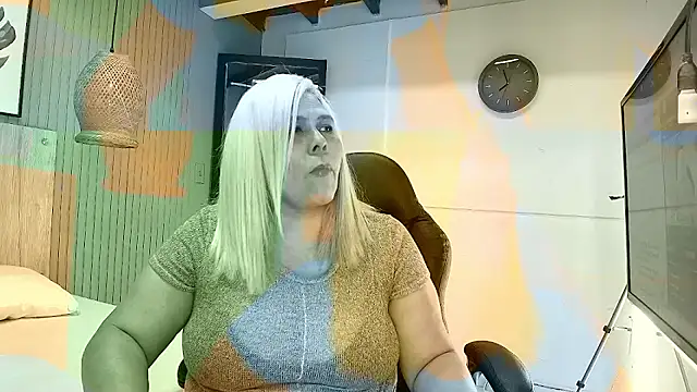 Snapshot of eva_colen50 chatting on 03-10-26, 05:17 eva colen50 online show from 03-10-26, 05:17