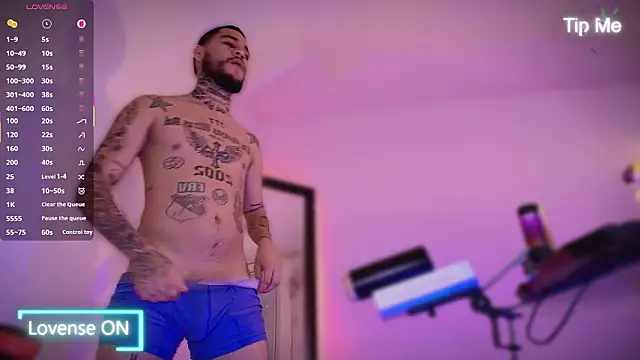 Snapshot of king_of_desire chatting on 02-23-26, 07:36 king of desire online show from 02-23-26, 07:36