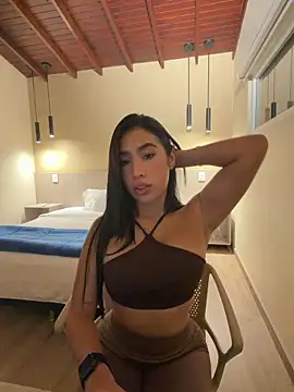 Snapshot of AliceBoomx chatting on 02-26-26, 05:18 AliceBoomx online show from 02-26-26, 05:18