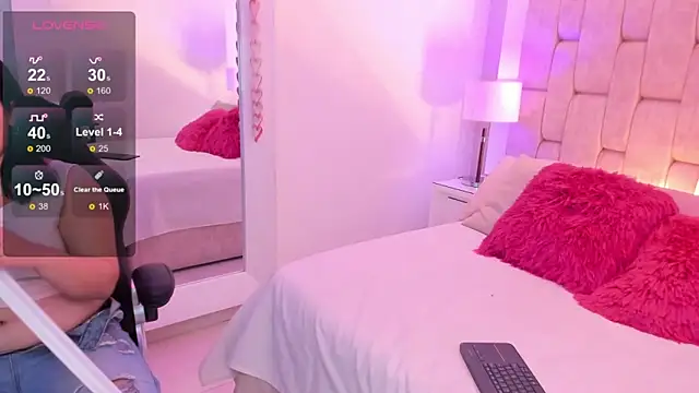 AnniJones online show from 04-16-26, 02:56