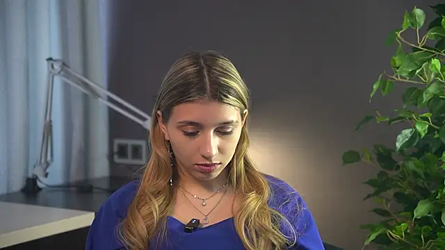 Snapshot of SuAvison chatting on 02-22-26, 08:28 SuAvison online show from 02-22-26, 08:28