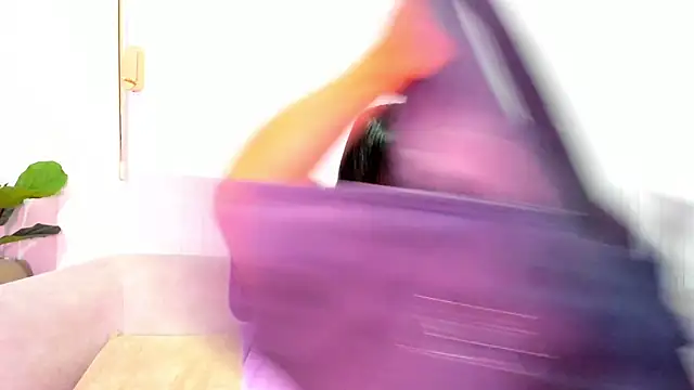 Snapshot of DulceQueen1 chatting on 03-28-26, 12:28 DulceQueen1 online show from 03-28-26, 12:28