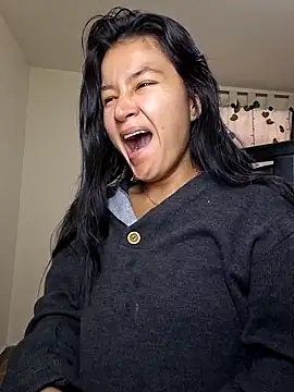 Miiia a online show from 03-11-26, 04:34