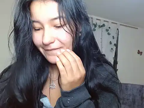 Snapshot of Miiia_a chatting on 02-26-26, 08:09 Miiia a online show from 02-26-26, 08:09