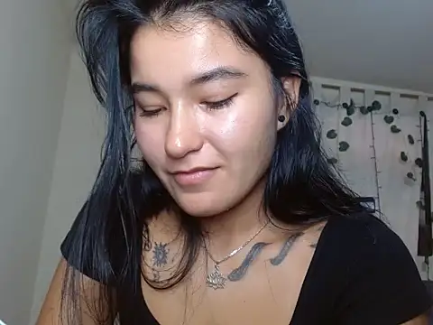 Snapshot of Miiia_a chatting on 03-01-26, 09:15 Miiia a online show from 03-01-26, 09:15