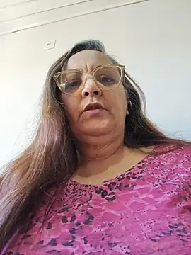 Snapshot of Noemipopi chatting on 06-24-26, 07:01 Noemipopi online show from 06-24-26, 07:01