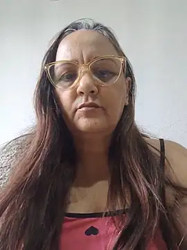 Noemipopi online show from 05-19-26, 02:13