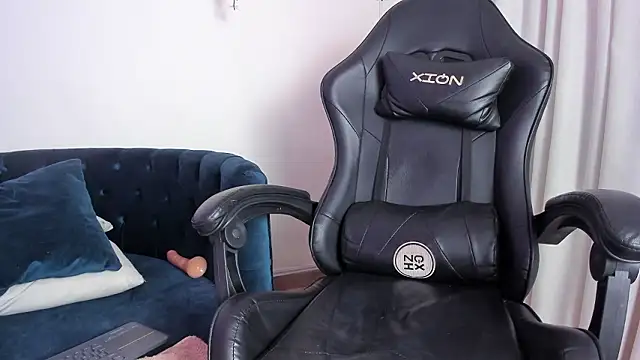 Esmeralda carrascal online show from 03-15-26, 03:30