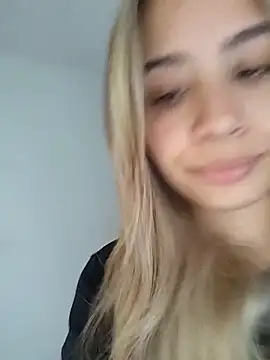 Snapshot of Bebitafiu69 chatting on 02-19-26, 05:32 Bebitafiu69 online show from 02-19-26, 05:32