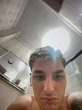 Snapshot of litlleboyeus chatting on 02-20-26, 06:26 litlleboyeus online show from 02-20-26, 06:26