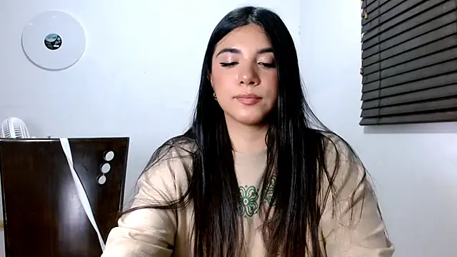 MiaDiamontLatin online show from 03-14-26, 02:28