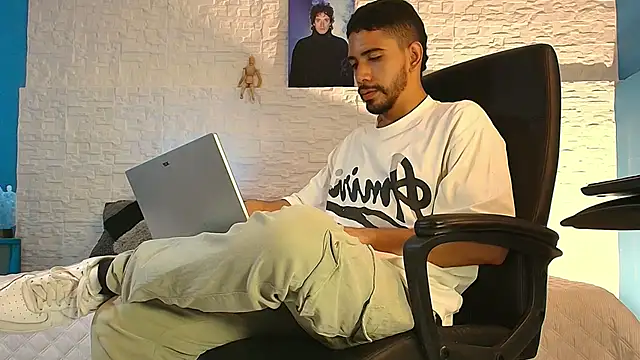 Kratoswolf online show from 05-28-26, 08:15