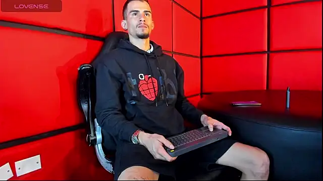 SharonTygaX online show from 03-06-26, 02:01