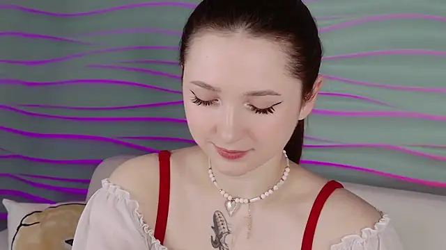 Snapshot of Tiny_BunnyX chatting on 02-25-26, 05:18 Tiny BunnyX online show from 02-25-26, 05:18