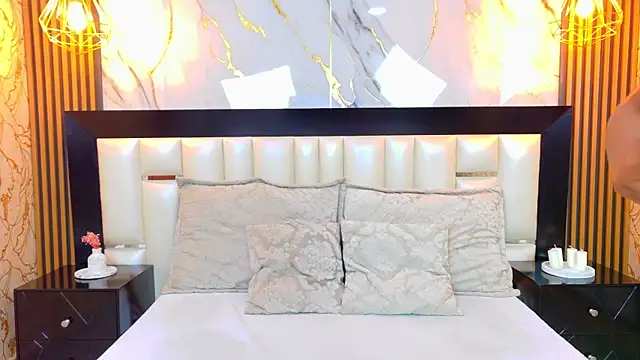 MiaDiamod online show from 04-02-26, 12:12