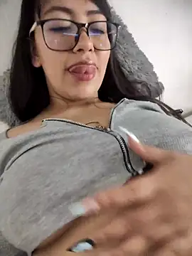 Snapshot of hon3ybloddy chatting on 02-24-26, 08:42 hon3ybloddy online show from 02-24-26, 08:42