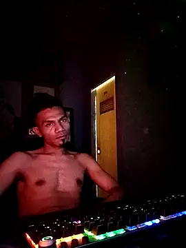 UcEng Lab online show from 03-09-26, 07:39