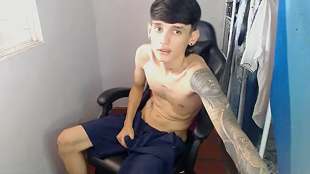 Snapshot of BOY-767 chatting on 02-26-26, 05:13 BOY-767 online show from 02-26-26, 05:13