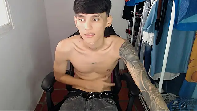 Snapshot of BOY-767 chatting on 02-20-26, 06:32 BOY-767 online show from 02-20-26, 06:32