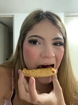 Snapshot of meggan___ chatting on 02-25-26, 06:46 meggan online show from 02-25-26, 06:46