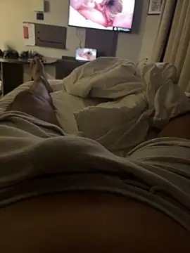 charles23xavier25 online show from 04-23-26, 12:50