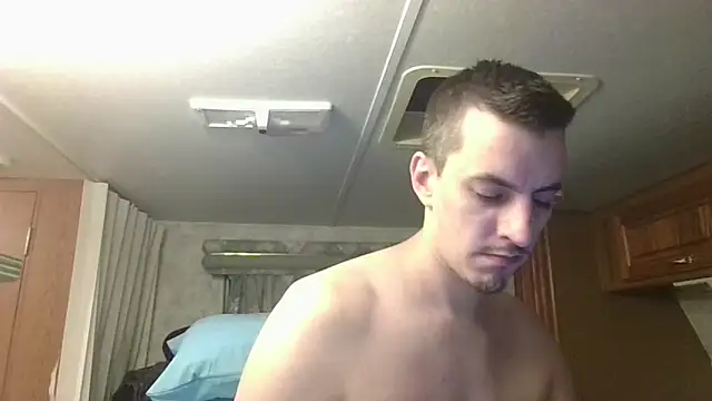Snapshot of luverrboyy chatting on 06-18-26, 02:32 luverrboyy online show from 06-18-26, 02:32