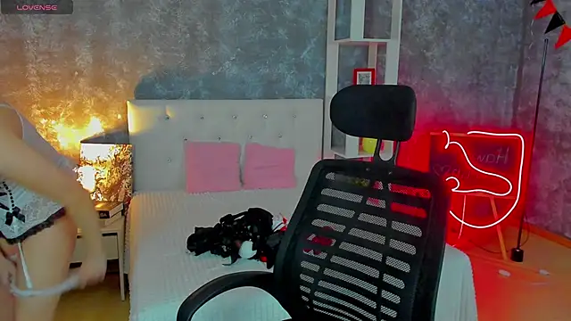 tina xx tina online show from 04-07-26, 01:29