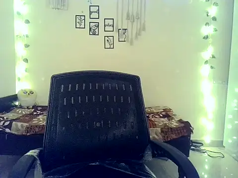 SIKSHA SINGH online show from 03-24-26, 06:41