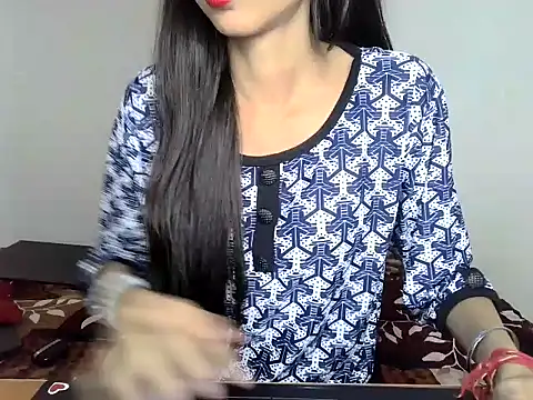 SIKSHA SINGH online show from 04-15-26, 03:27