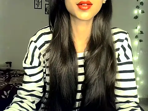 SIKSHA SINGH online show from 03-31-26, 02:41