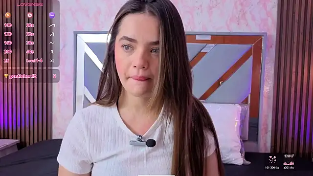 LittleeSara18 online show from 03-23-26, 11:10