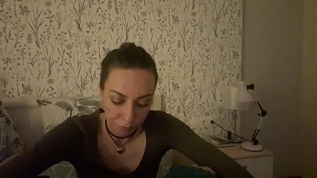 Snapshot of SarahStevens chatting on 04-05-26, 04:02 SarahStevens online show from 04-05-26, 04:02