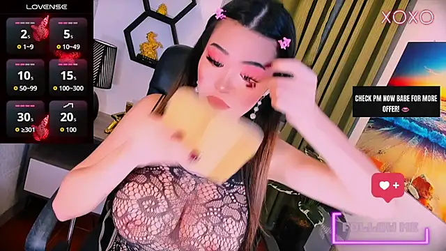 HugeSurpriseLianeTs online show from 05-14-26, 05:43