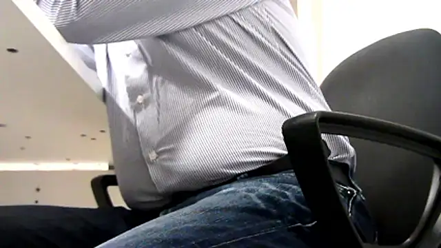 Snapshot of gitano697 chatting on 02-18-26, 01:51 gitano697 online show from 02-18-26, 01:51