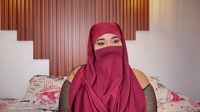 Snapshot of Desert_queens chatting on 02-20-26, 03:36 Desert queens online show from 02-20-26, 03:36